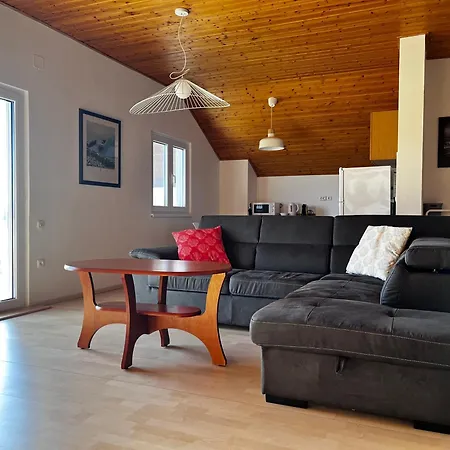 Διαμέρισμα Mond Gornji Karin