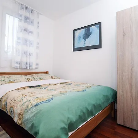Mond Appartement Gornji Karin