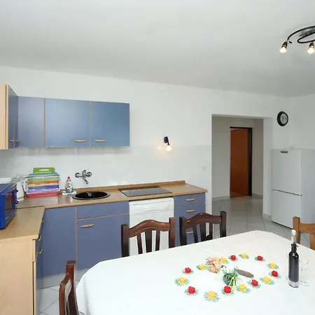 Mond Appartement Gornji Karin